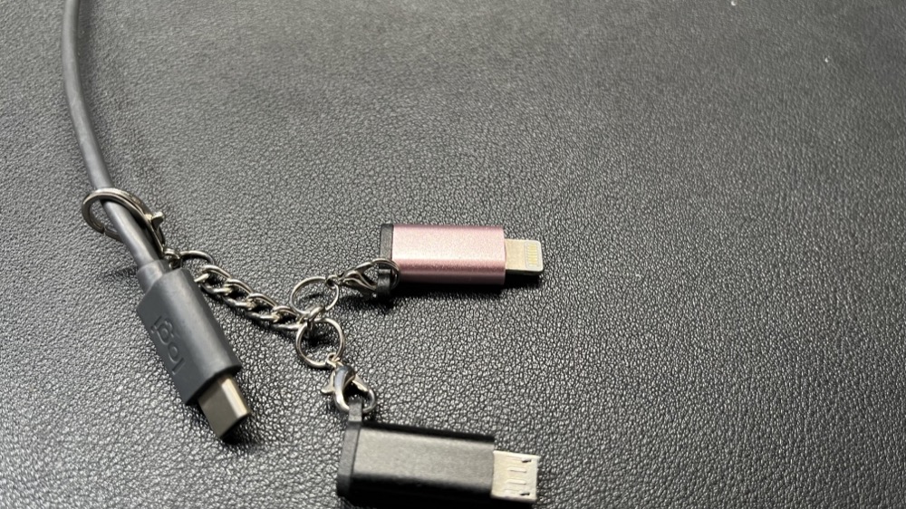 USB Type-C to Lightning 変換アダプター
